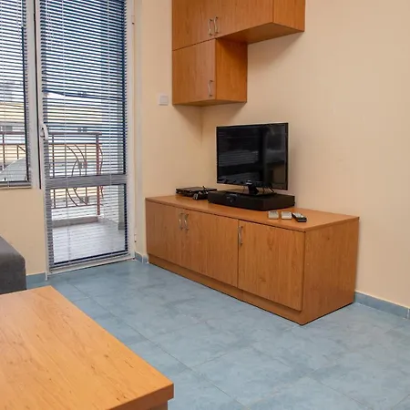 Apartman 2bd Flat With A Pool Close To Cacao Beach Napospart